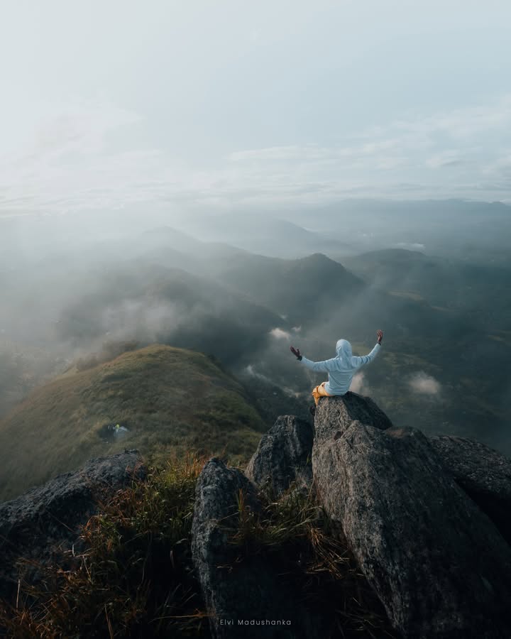 විව් එක එනකම් සැහෙන්න වෙලාවක් බලන් හිටියා