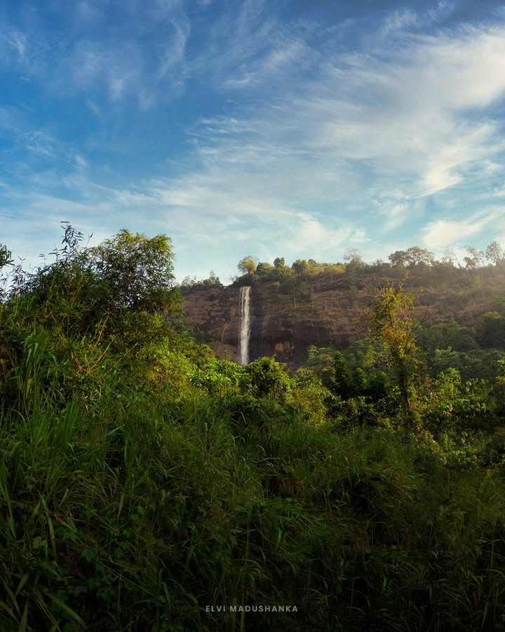 කපල් වලට / යාලුවොන්ට බයික් වල සෙට් වෙලා දවසෙන් යන්න පුළුවන් සුපිරිම ට්‍රිප් එකක්.