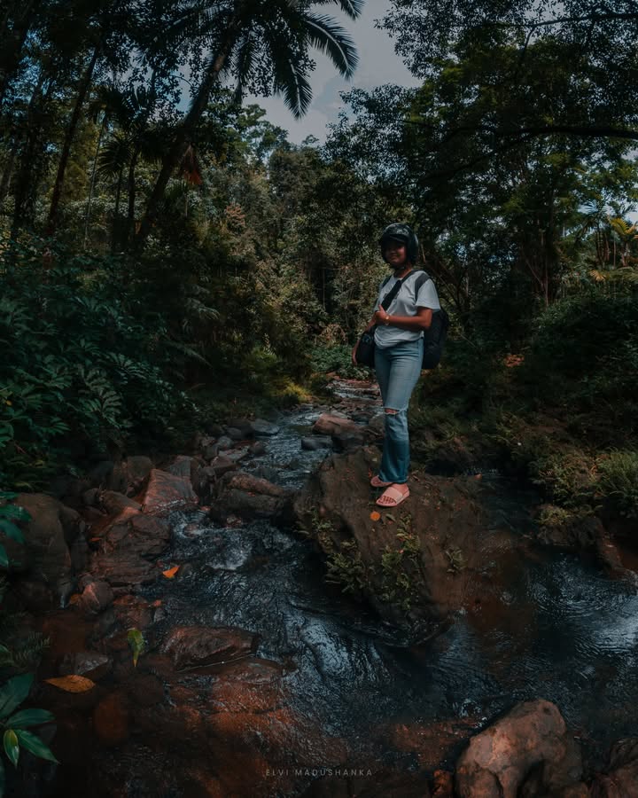 බේරුවත්ත ඇල්ලට යන පාරේ
